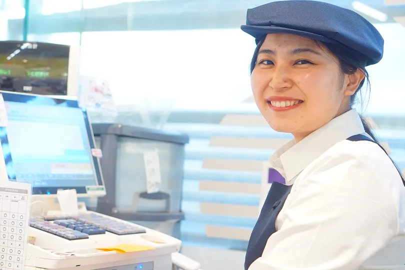 レジ・品出しスタッフ